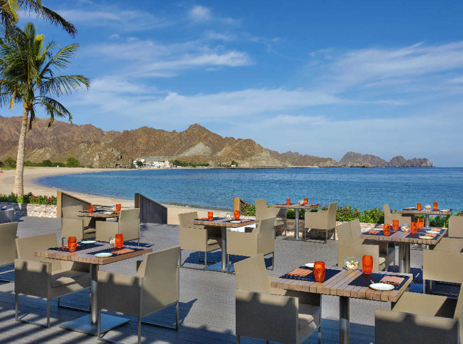 0032_Hotel Al Bustan Palace_ Ritz-Carlton_Oman_Schoene Aussichten Touristik_The Pavilion - Exterior 2